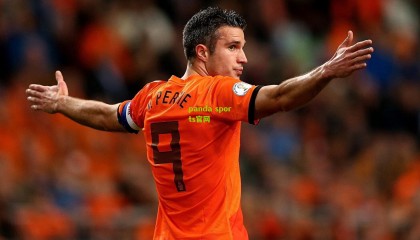 伊萨克经纪人，转会动向成谜，欧洲足坛静待风暴