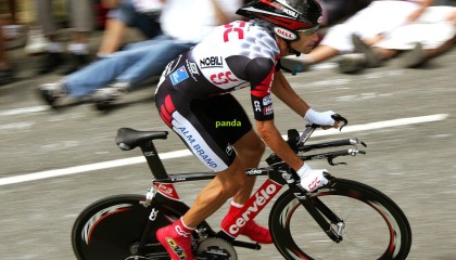 西乙升级关键战，埃尔切主场力克奥维耶多，安德烈-席尔瓦破门，龙东替补建功