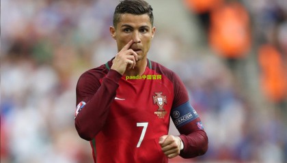 魔术队签下自由球员中锋科林-卡斯尔顿，强化内线深度