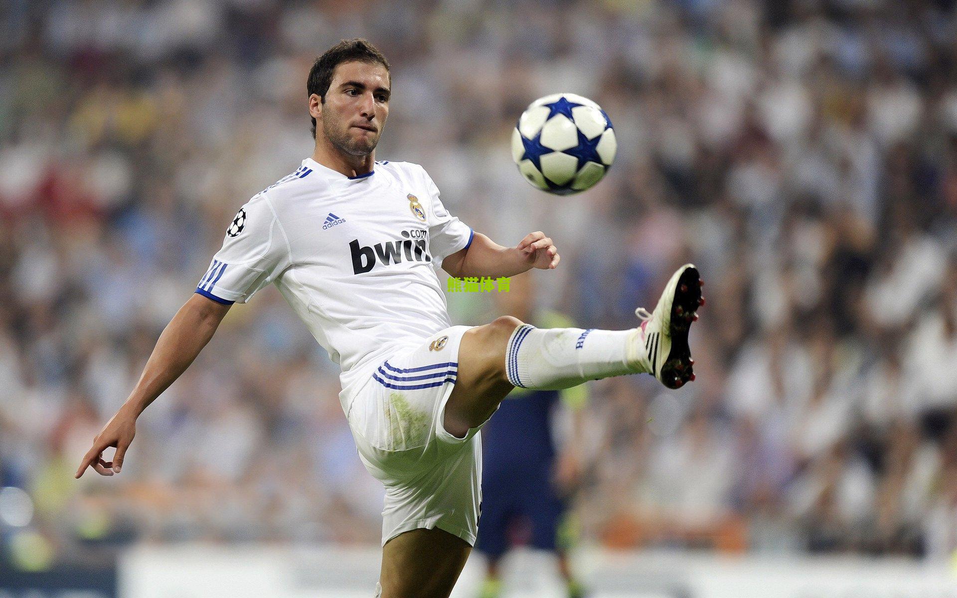 点赞！詹姆斯家庭基金会再出善举 为我承诺学校困难家庭提供过渡住房助力社区发展