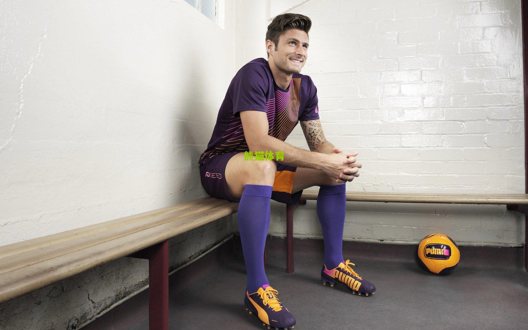 英超新星争夺战，伯恩茅斯瞄准新埃辛耶林基，阿森纳加入竞逐